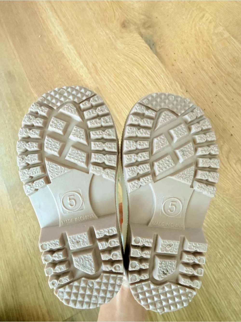 TAMARACK | Kids White Shrimp Boots